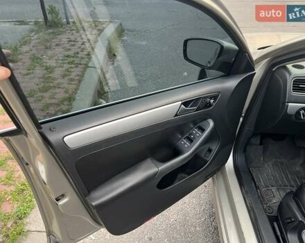 Сірий Фольксваген Джетта, об'ємом двигуна 2.48 л та пробігом 218 тис. км за 8900 $, фото 9 на Automoto.ua