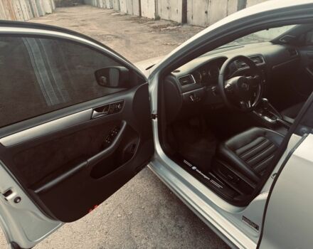 Серый Фольксваген Джетта, объемом двигателя 2.5 л и пробегом 208 тыс. км за 7999 $, фото 4 на Automoto.ua