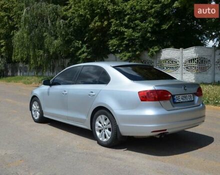 Сірий Фольксваген Джетта, об'ємом двигуна 2.48 л та пробігом 133 тис. км за 9500 $, фото 2 на Automoto.ua
