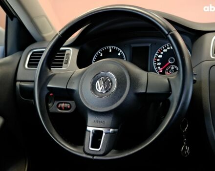 Фольксваген Джетта 2013 в Одессе на Automoto.ua Серый Фольксваген Джетта, объемом двигателя 1.6 л и пробегом 157 тыс. км за 10100 $, фото 6 на Automoto.ua