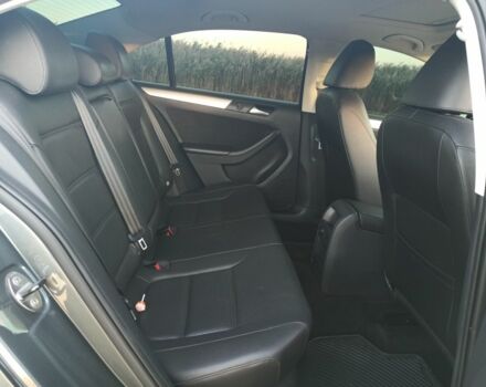 Серый Фольксваген Джетта, объемом двигателя 2.5 л и пробегом 140 тыс. км за 9999 $, фото 8 на Automoto.ua