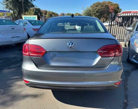 Сірий Фольксваген Джетта, об'ємом двигуна 1.4 л та пробігом 84 тис. км за 4400 $, фото 4 на Automoto.ua
