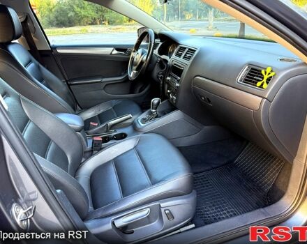 Серый Фольксваген Джетта, объемом двигателя 2 л и пробегом 270 тыс. км за 8200 $, фото 4 на Automoto.ua