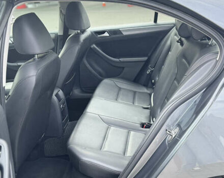 Серый Фольксваген Джетта, объемом двигателя 2 л и пробегом 207 тыс. км за 12500 $, фото 17 на Automoto.ua