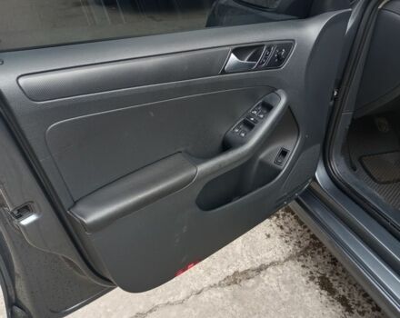 Серый Фольксваген Джетта, объемом двигателя 2 л и пробегом 132 тыс. км за 8000 $, фото 6 на Automoto.ua