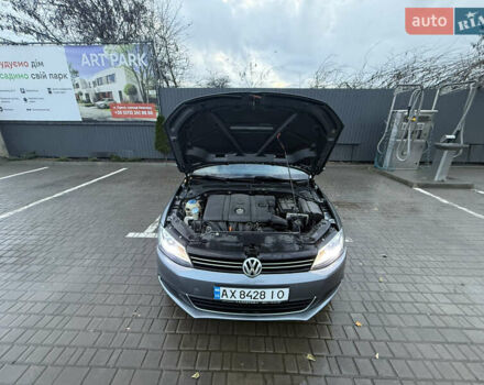 Серый Фольксваген Джетта, объемом двигателя 2.48 л и пробегом 245 тыс. км за 8000 $, фото 10 на Automoto.ua