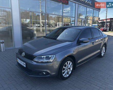 Сірий Фольксваген Джетта, об'ємом двигуна 1.4 л та пробігом 156 тис. км за 9999 $, фото 4 на Automoto.ua