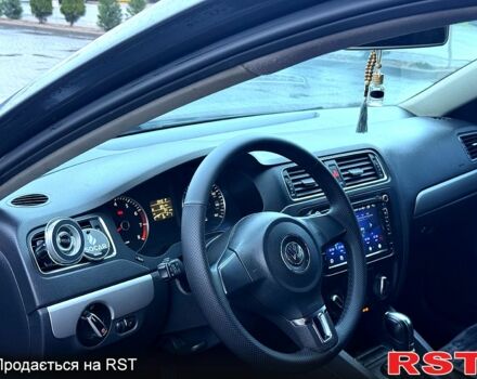 Серый Фольксваген Джетта, объемом двигателя 2.5 л и пробегом 211 тыс. км за 8000 $, фото 9 на Automoto.ua