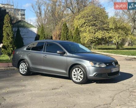 Фольксваген Джетта 2013 в Киеве на Automoto.ua Серый Фольксваген Джетта, объемом двигателя 1.8 л и пробегом 150 тыс. км за 8299 $, фото 9 на Automoto.ua