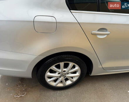 Серый Фольксваген Джетта, объемом двигателя 2.5 л и пробегом 111 тыс. км за 10500 $, фото 7 на Automoto.ua