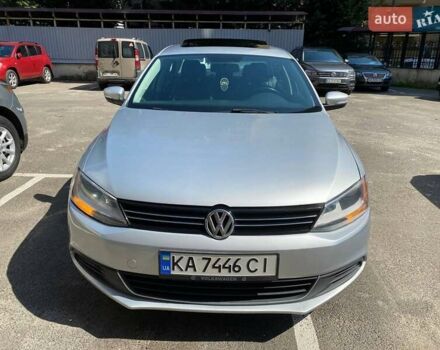Серый Фольксваген Джетта, объемом двигателя 2.5 л и пробегом 248 тыс. км за 8800 $, фото 1 на Automoto.ua