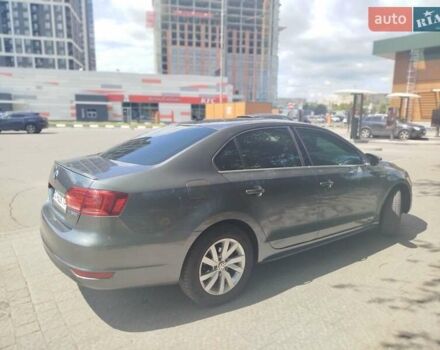 Серый Фольксваген Джетта, объемом двигателя 1.39 л и пробегом 205 тыс. км за 9500 $, фото 2 на Automoto.ua
