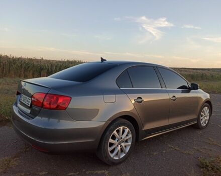 Серый Фольксваген Джетта, объемом двигателя 2.5 л и пробегом 140 тыс. км за 9999 $, фото 5 на Automoto.ua