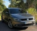 Серый Фольксваген Джетта, объемом двигателя 1.8 л и пробегом 245 тыс. км за 9500 $, фото 1 на Automoto.ua
