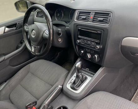 Сірий Фольксваген Джетта, об'ємом двигуна 1.9 л та пробігом 250 тис. км за 10000 $, фото 5 на Automoto.ua