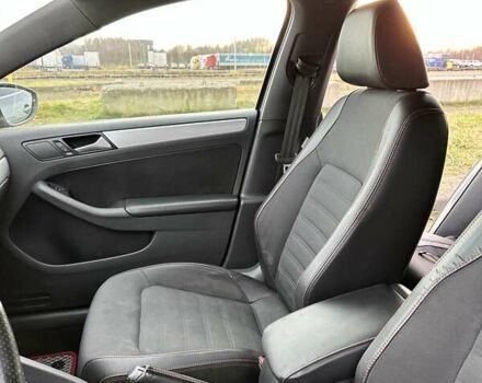 Серый Фольксваген Джетта, объемом двигателя 2 л и пробегом 167 тыс. км за 11000 $, фото 27 на Automoto.ua