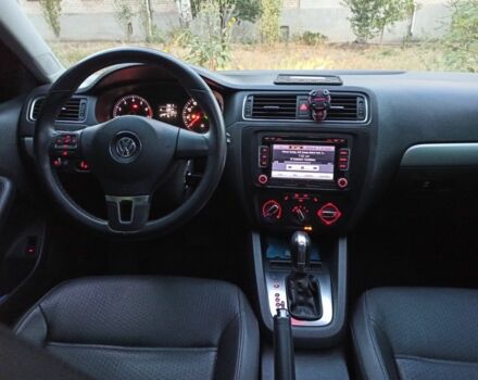 Серый Фольксваген Джетта, объемом двигателя 2.5 л и пробегом 140 тыс. км за 9999 $, фото 6 на Automoto.ua