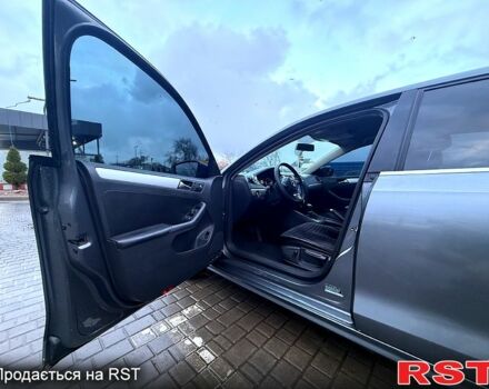 Серый Фольксваген Джетта, объемом двигателя 2.5 л и пробегом 211 тыс. км за 8000 $, фото 10 на Automoto.ua