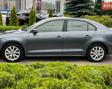 Фольксваген Джетта 2013 в Львове на Automoto.ua Серый Фольксваген Джетта, объемом двигателя 1.8 л и пробегом 141 тыс. км за 9999 $, фото 3 на Automoto.ua