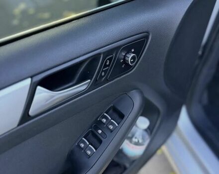 Серый Фольксваген Джетта, объемом двигателя 2 л и пробегом 262 тыс. км за 9100 $, фото 6 на Automoto.ua