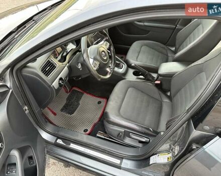 Серый Фольксваген Джетта, объемом двигателя 2 л и пробегом 167 тыс. км за 11000 $, фото 29 на Automoto.ua