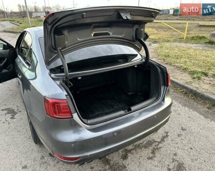 Серый Фольксваген Джетта, объемом двигателя 2 л и пробегом 167 тыс. км за 11000 $, фото 14 на Automoto.ua