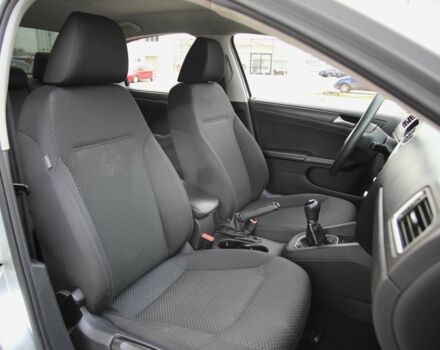 Серый Фольксваген Джетта, объемом двигателя 2 л и пробегом 235 тыс. км за 7500 $, фото 9 на Automoto.ua