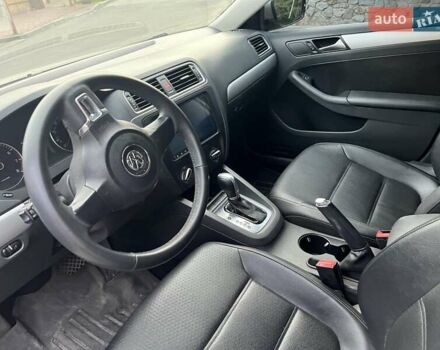 Сірий Фольксваген Джетта, об'ємом двигуна 2.48 л та пробігом 218 тис. км за 8900 $, фото 8 на Automoto.ua