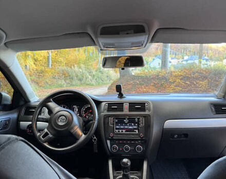 Сірий Фольксваген Джетта, об'ємом двигуна 1.39 л та пробігом 242 тис. км за 8900 $, фото 6 на Automoto.ua