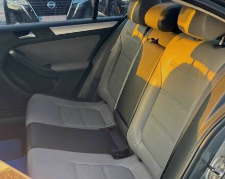 Сірий Фольксваген Джетта, об'ємом двигуна 1.4 л та пробігом 128 тис. км за 9500 $, фото 21 на Automoto.ua