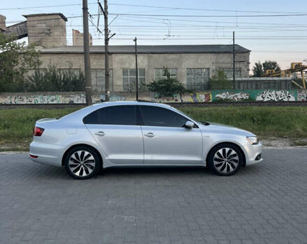 Фольксваген Джетта 2013 в Львове на Automoto.ua Серый Фольксваген Джетта, объемом двигателя 1.39 л и пробегом 290 тыс. км за 7900 $, фото 1 на Automoto.ua