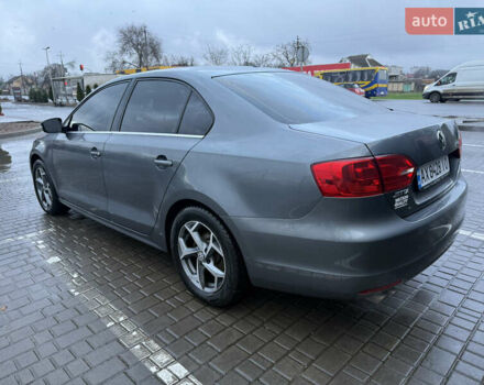 Серый Фольксваген Джетта, объемом двигателя 2.48 л и пробегом 245 тыс. км за 8000 $, фото 8 на Automoto.ua