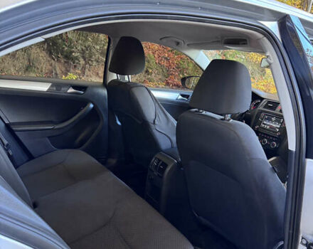 Сірий Фольксваген Джетта, об'ємом двигуна 1.39 л та пробігом 242 тис. км за 8900 $, фото 5 на Automoto.ua