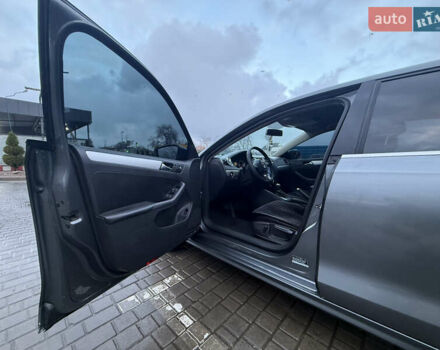 Серый Фольксваген Джетта, объемом двигателя 2.48 л и пробегом 245 тыс. км за 8000 $, фото 12 на Automoto.ua