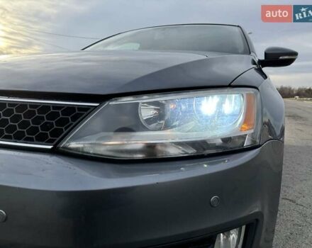 Серый Фольксваген Джетта, объемом двигателя 2 л и пробегом 167 тыс. км за 11000 $, фото 5 на Automoto.ua