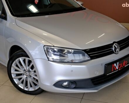 Фольксваген Джетта 2013 в Одессе на Automoto.ua Серый Фольксваген Джетта, объемом двигателя 1.6 л и пробегом 157 тыс. км за 10100 $, фото 2 на Automoto.ua