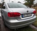 Фольксваген Джетта 2013 в Харькове на Automoto.ua Серый Фольксваген Джетта, объемом двигателя 2 л и пробегом 270 тыс. км за 6500 $, фото 1 на Automoto.ua