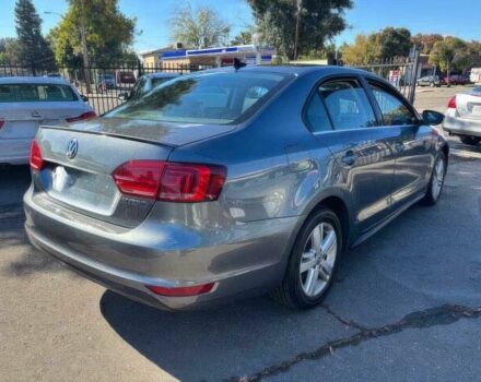 Фольксваген Джетта 2013 у Житомирі на Automoto.ua Сірий Фольксваген Джетта, об'ємом двигуна 1.4 л та пробігом 80 тис. км за 1900 $, фото 2 на Automoto.ua