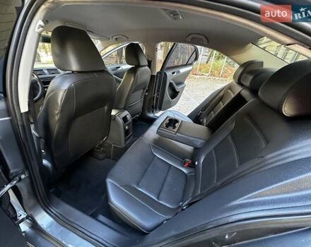 Фольксваген Джетта 2013 в Киеве на Automoto.ua Серый Фольксваген Джетта, объемом двигателя 1.8 л и пробегом 150 тыс. км за 8299 $, фото 24 на Automoto.ua