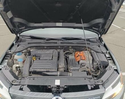 Серый Фольксваген Джетта, объемом двигателя 1.39 л и пробегом 128 тыс. км за 9500 $, фото 12 на Automoto.ua