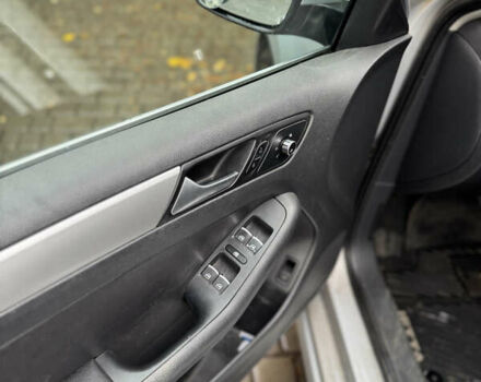 Серый Фольксваген Джетта, объемом двигателя 2.5 л и пробегом 111 тыс. км за 10500 $, фото 14 на Automoto.ua