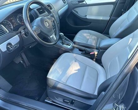 Сірий Фольксваген Джетта, об'ємом двигуна 1.4 л та пробігом 84 тис. км за 4400 $, фото 6 на Automoto.ua