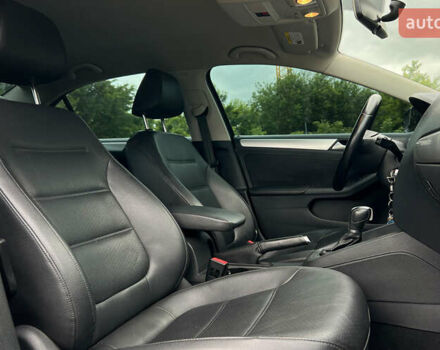 Фольксваген Джетта 2013 в Львове на Automoto.ua Серый Фольксваген Джетта, объемом двигателя 1.8 л и пробегом 141 тыс. км за 9999 $, фото 8 на Automoto.ua