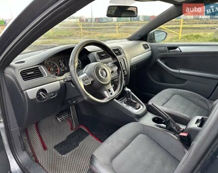 Серый Фольксваген Джетта, объемом двигателя 2 л и пробегом 167 тыс. км за 11000 $, фото 33 на Automoto.ua