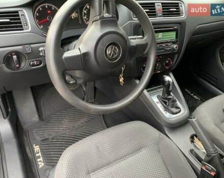 Сірий Фольксваген Джетта, об'ємом двигуна 2 л та пробігом 260 тис. км за 8500 $, фото 14 на Automoto.ua