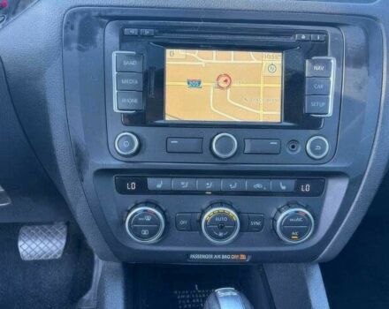 Фольксваген Джетта 2013 у Житомирі на Automoto.ua Сірий Фольксваген Джетта, об'ємом двигуна 1.4 л та пробігом 80 тис. км за 1900 $, фото 5 на Automoto.ua