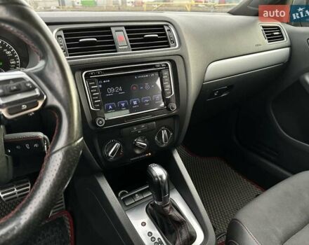 Серый Фольксваген Джетта, объемом двигателя 2 л и пробегом 167 тыс. км за 11000 $, фото 31 на Automoto.ua