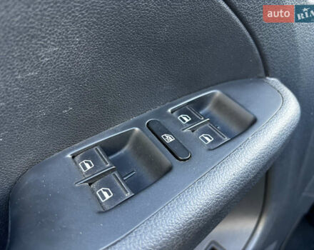 Сірий Фольксваген Джетта, об'ємом двигуна 1.4 л та пробігом 156 тис. км за 9999 $, фото 28 на Automoto.ua