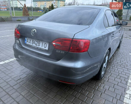 Серый Фольксваген Джетта, объемом двигателя 2.48 л и пробегом 245 тыс. км за 8000 $, фото 7 на Automoto.ua