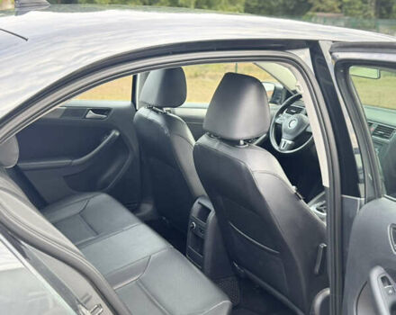 Серый Фольксваген Джетта, объемом двигателя 2 л и пробегом 207 тыс. км за 12500 $, фото 16 на Automoto.ua